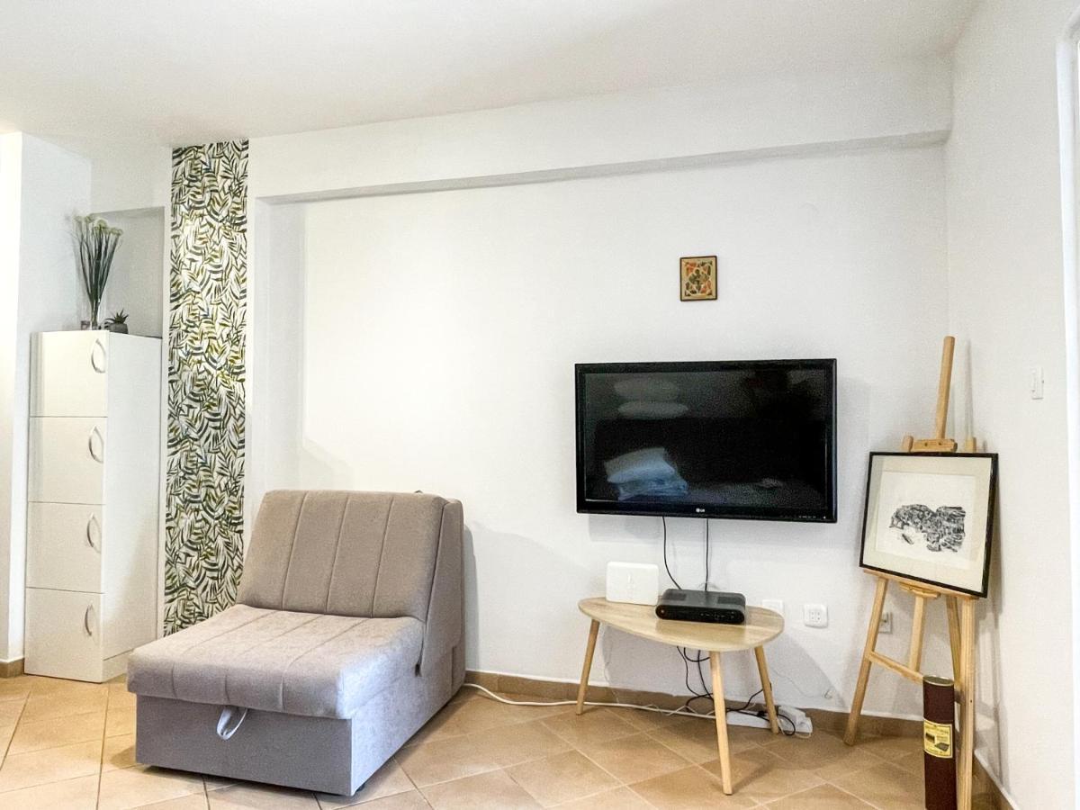 Anita Apartment